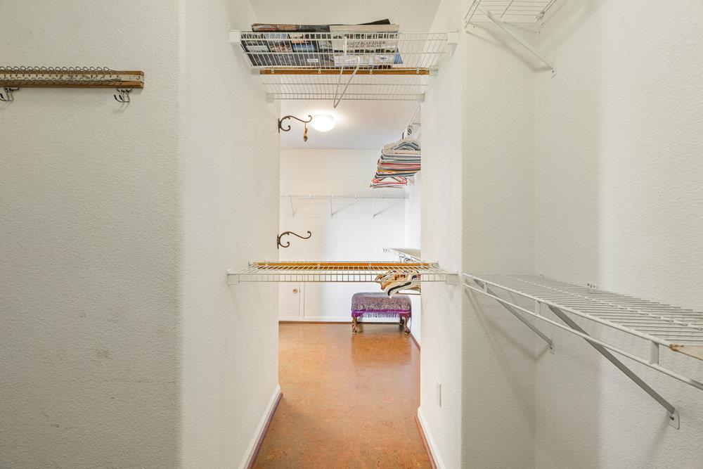 310 Via Vaquero Norte