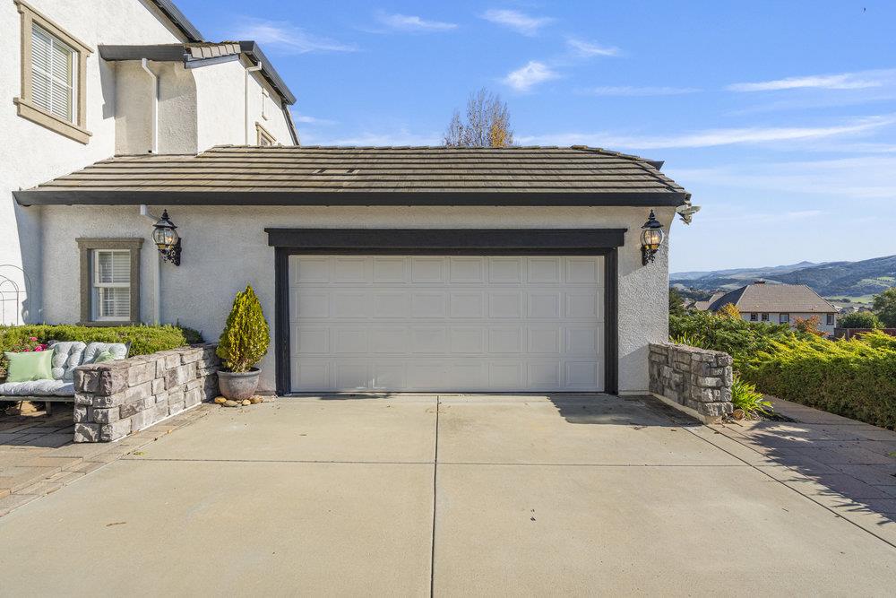 310 Via Vaquero Norte