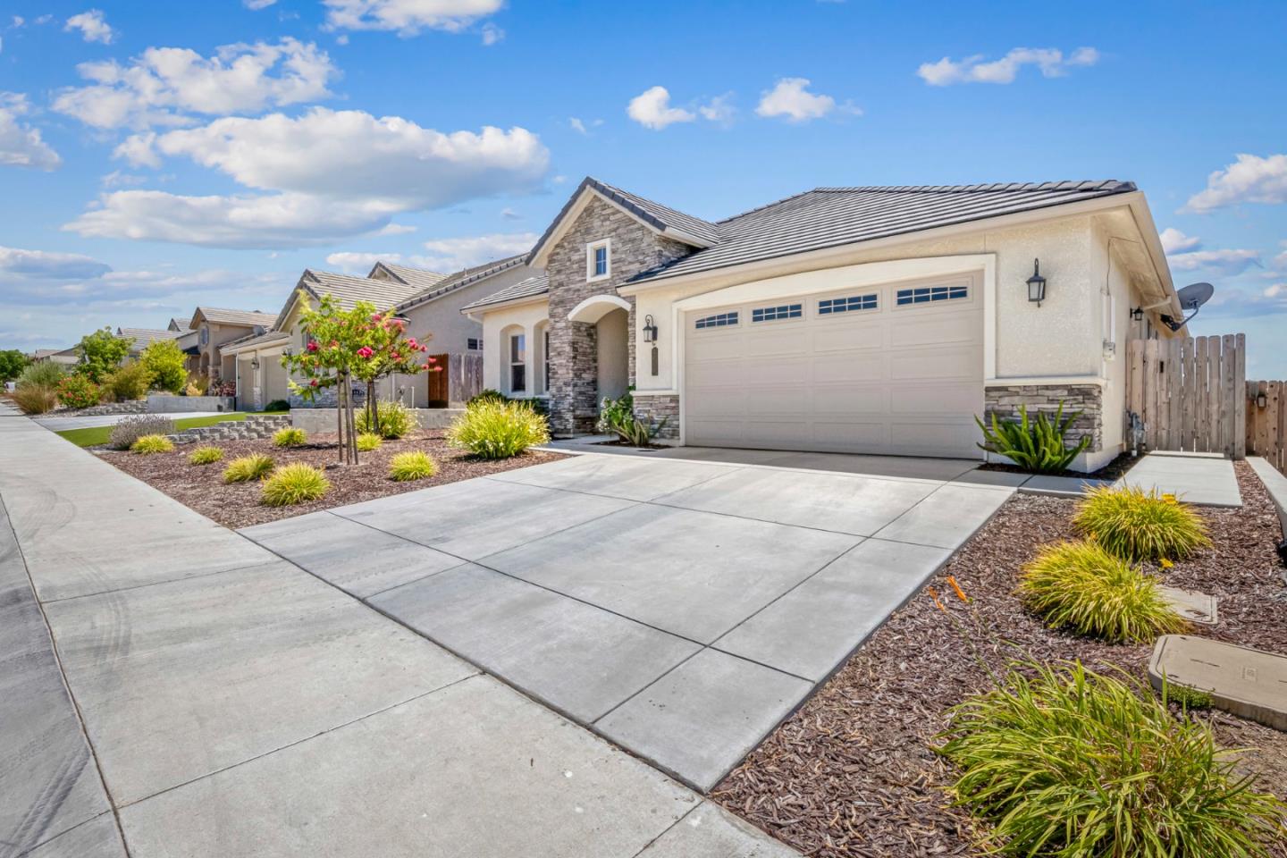 2011 Sage Drive