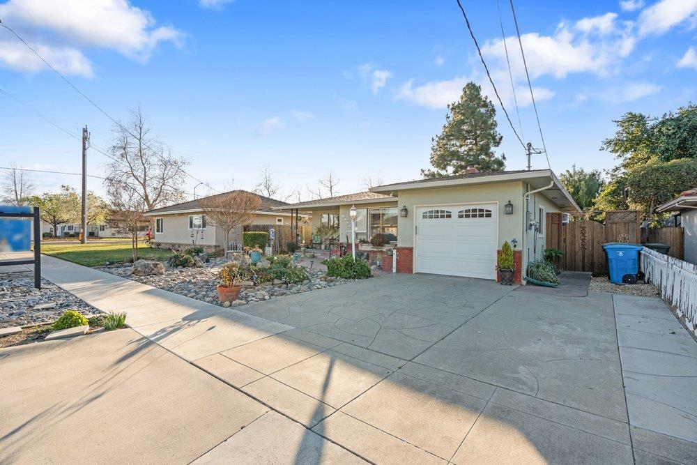1234 Suiter Street