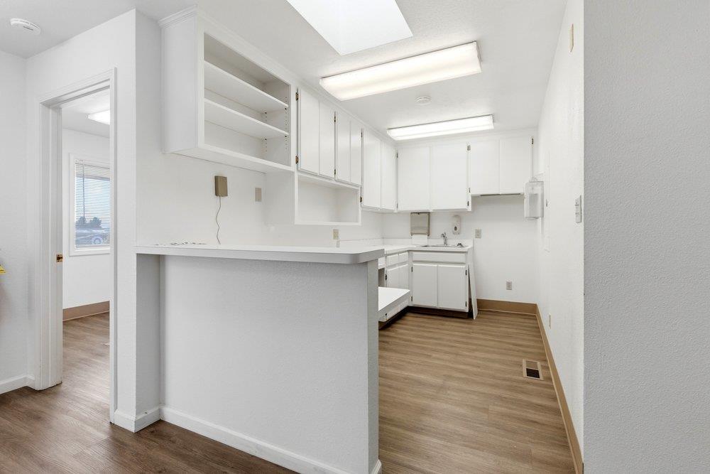 901 Sunset Drive 1