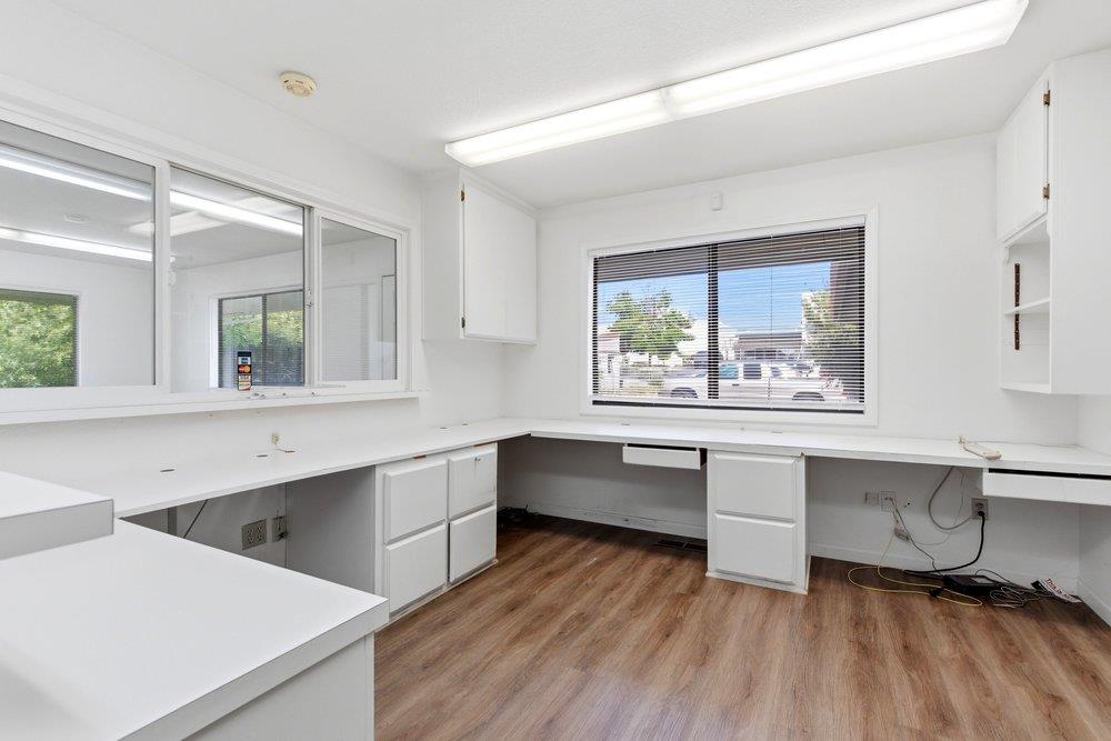 901 Sunset Drive 1