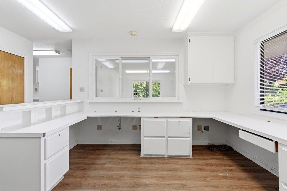 901 Sunset Drive 1