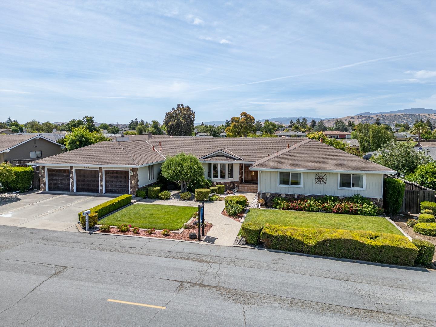 747 Ridgemark Drive