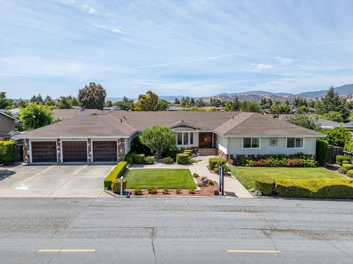 747 Ridgemark Drive