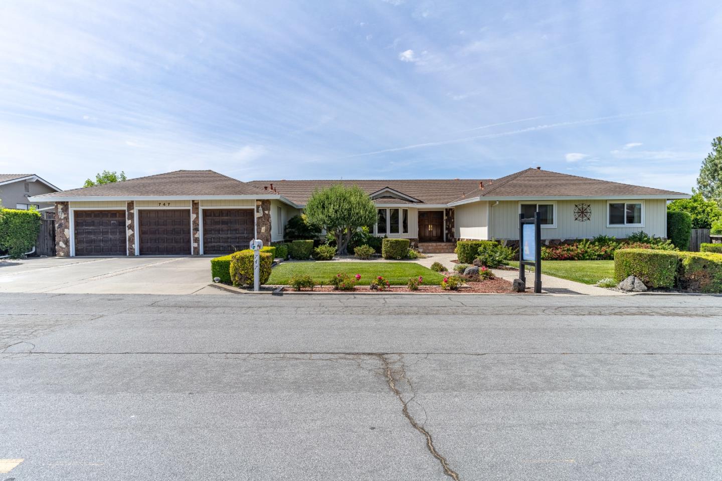 747 Ridgemark Drive