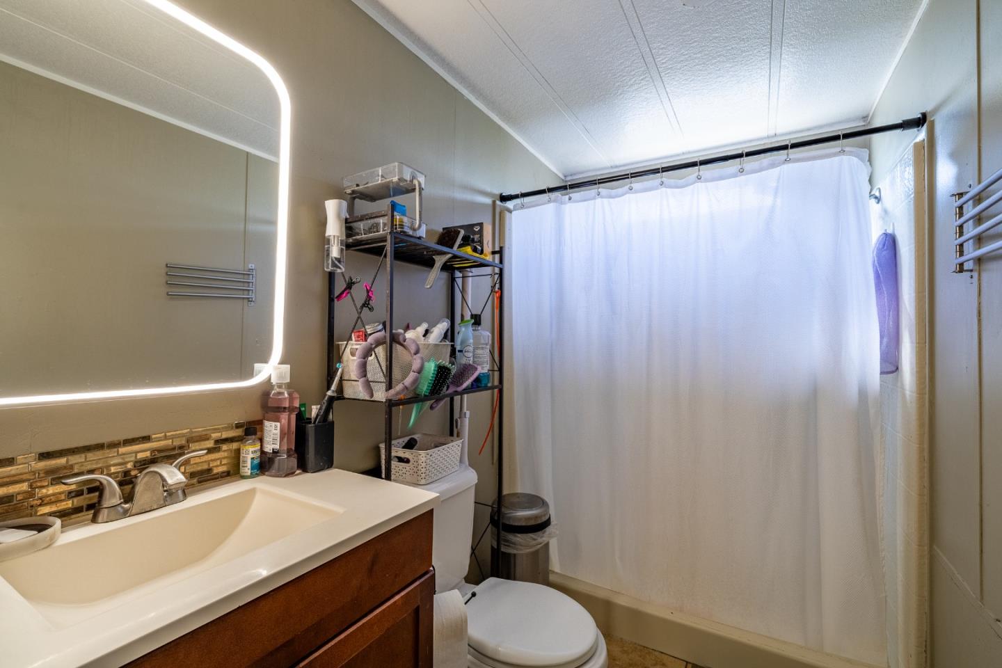 112 Chestnut LN 112