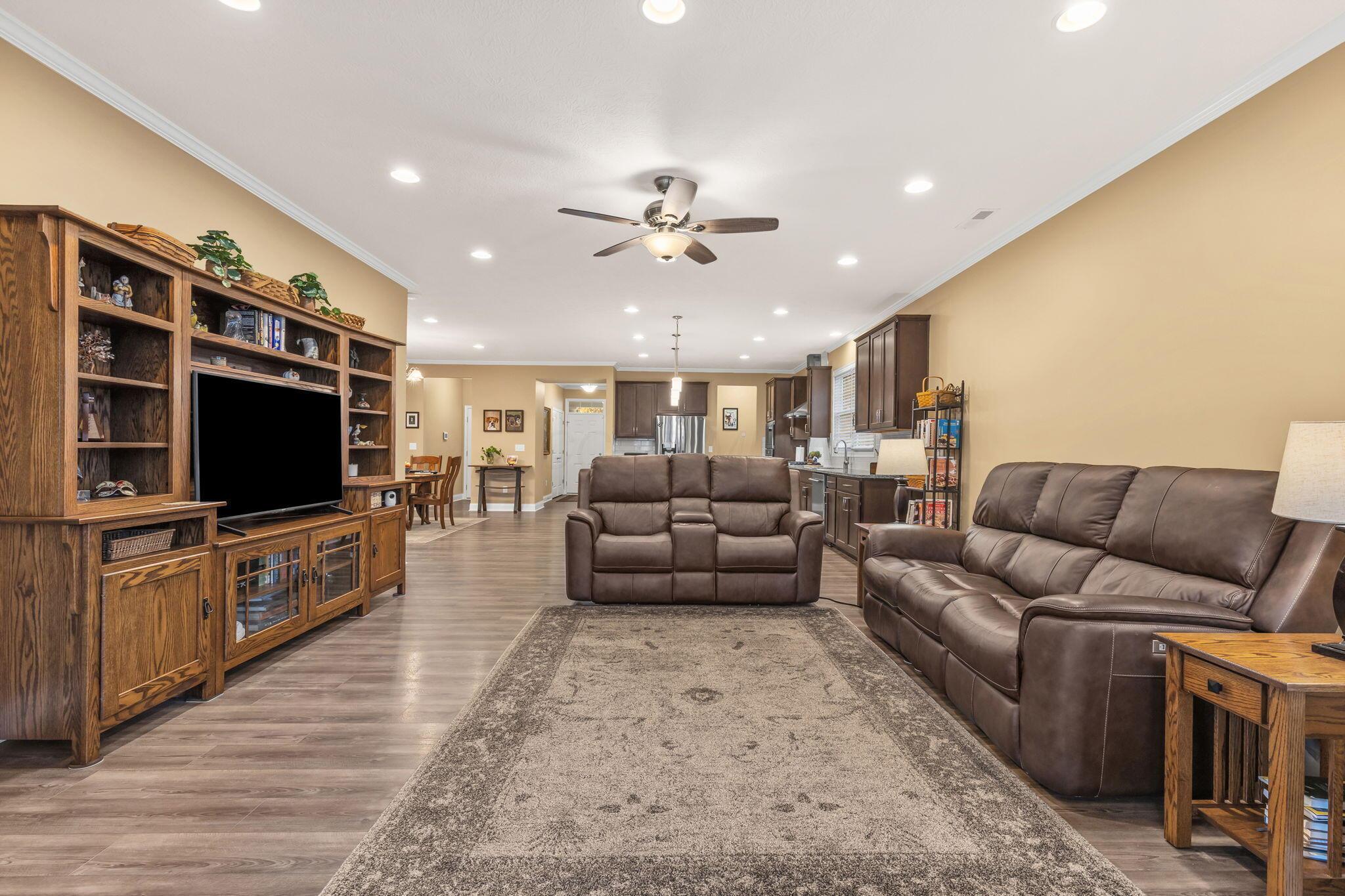 6429 Callaway Square E