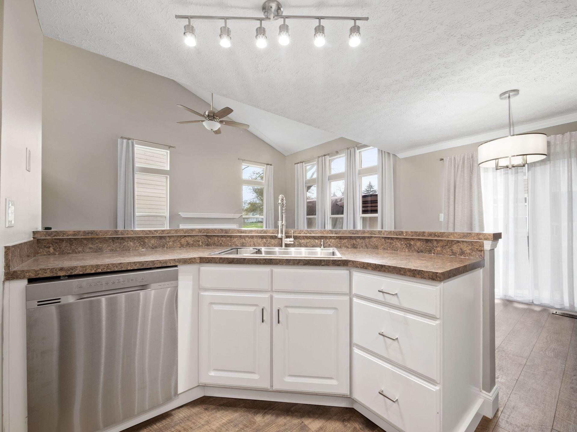 3377 Eastwoodlands Trail