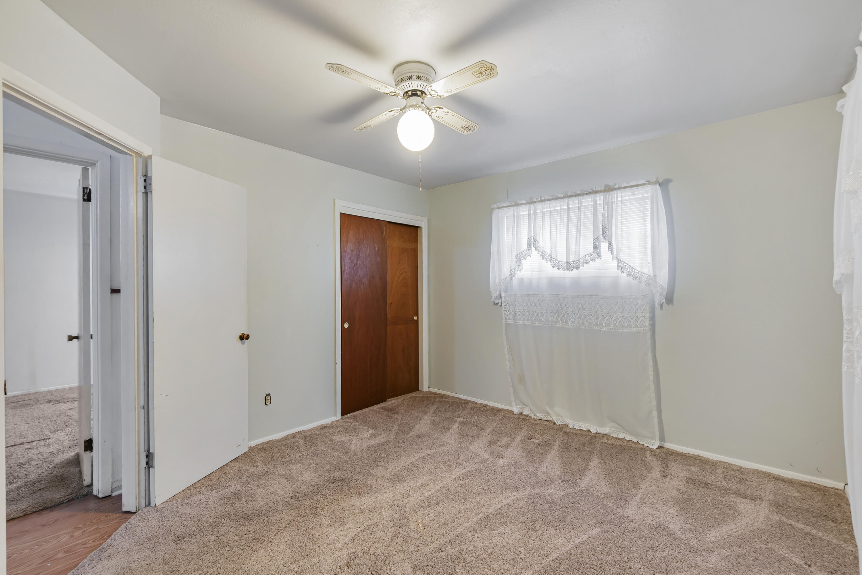 227 NW Katherine Place