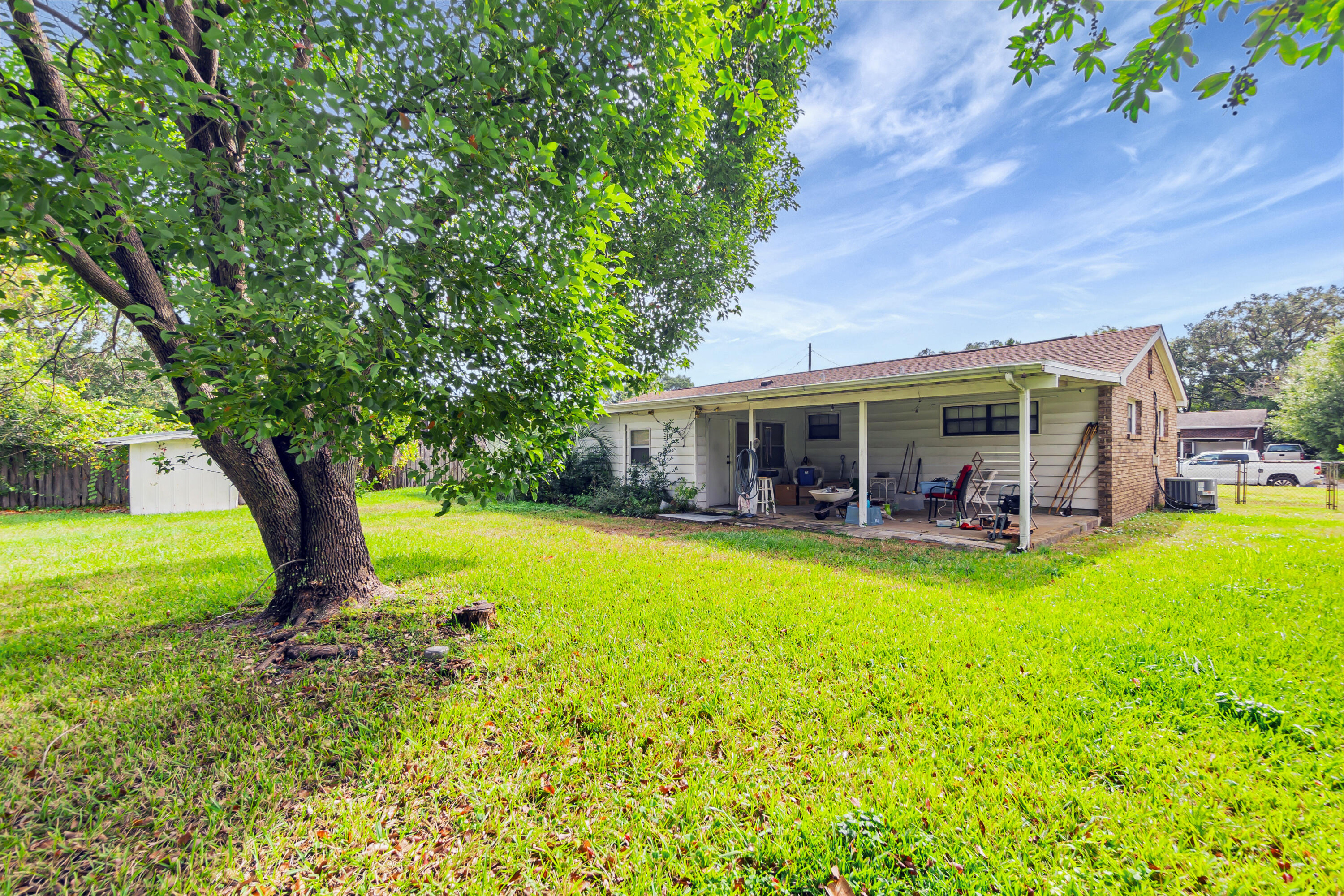 227 NW Katherine Place
