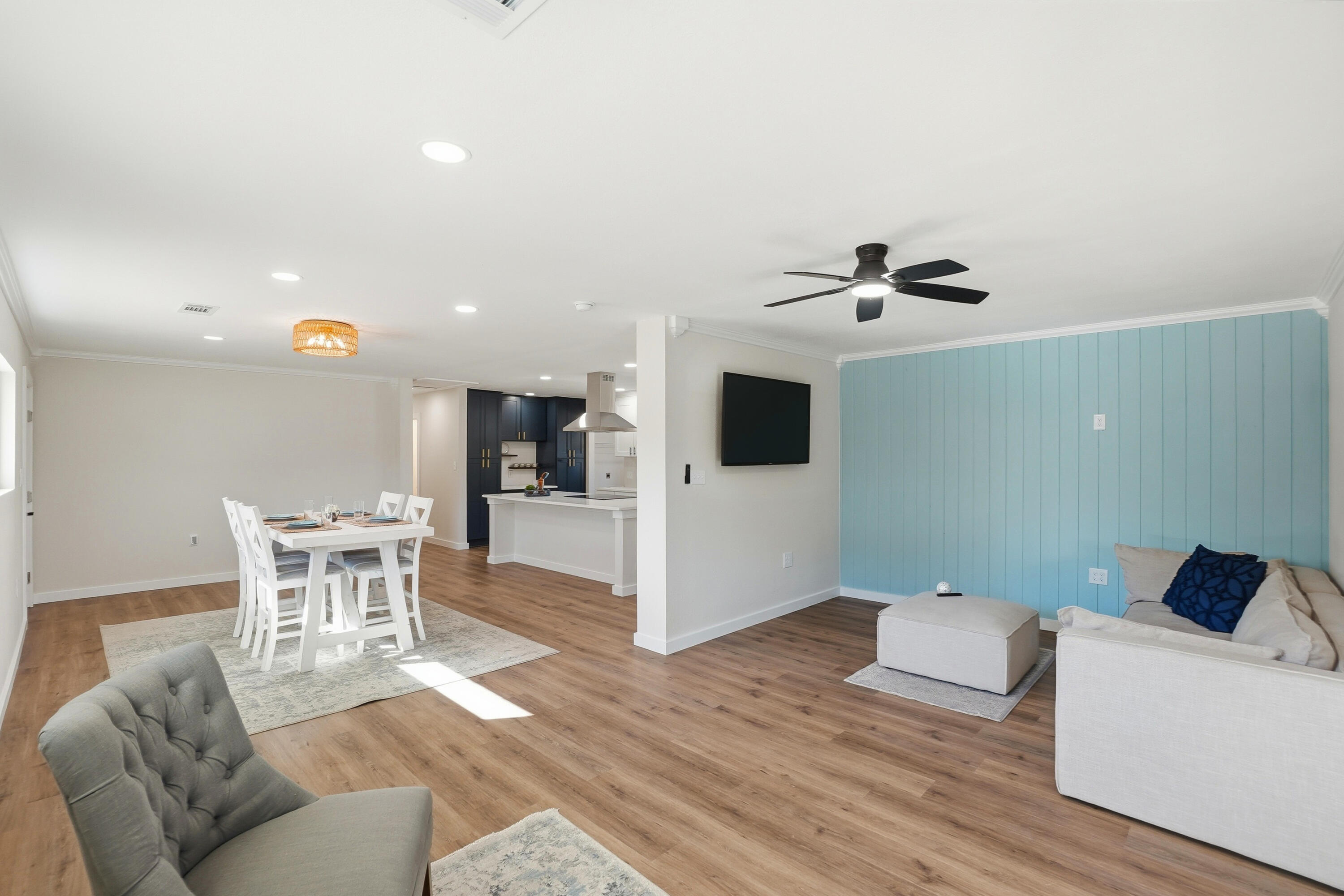 227 NW Katherine Place