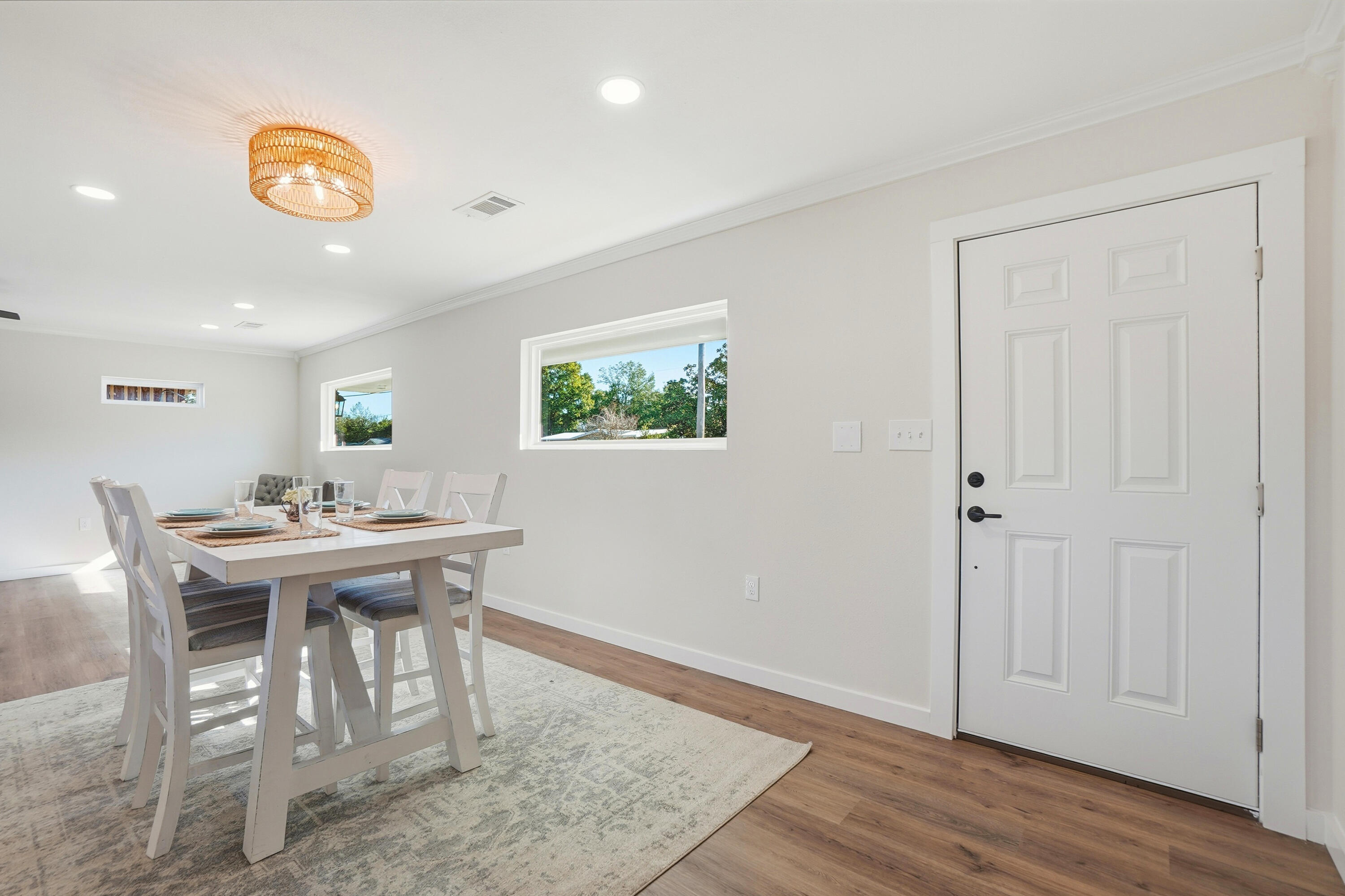 227 NW Katherine Place