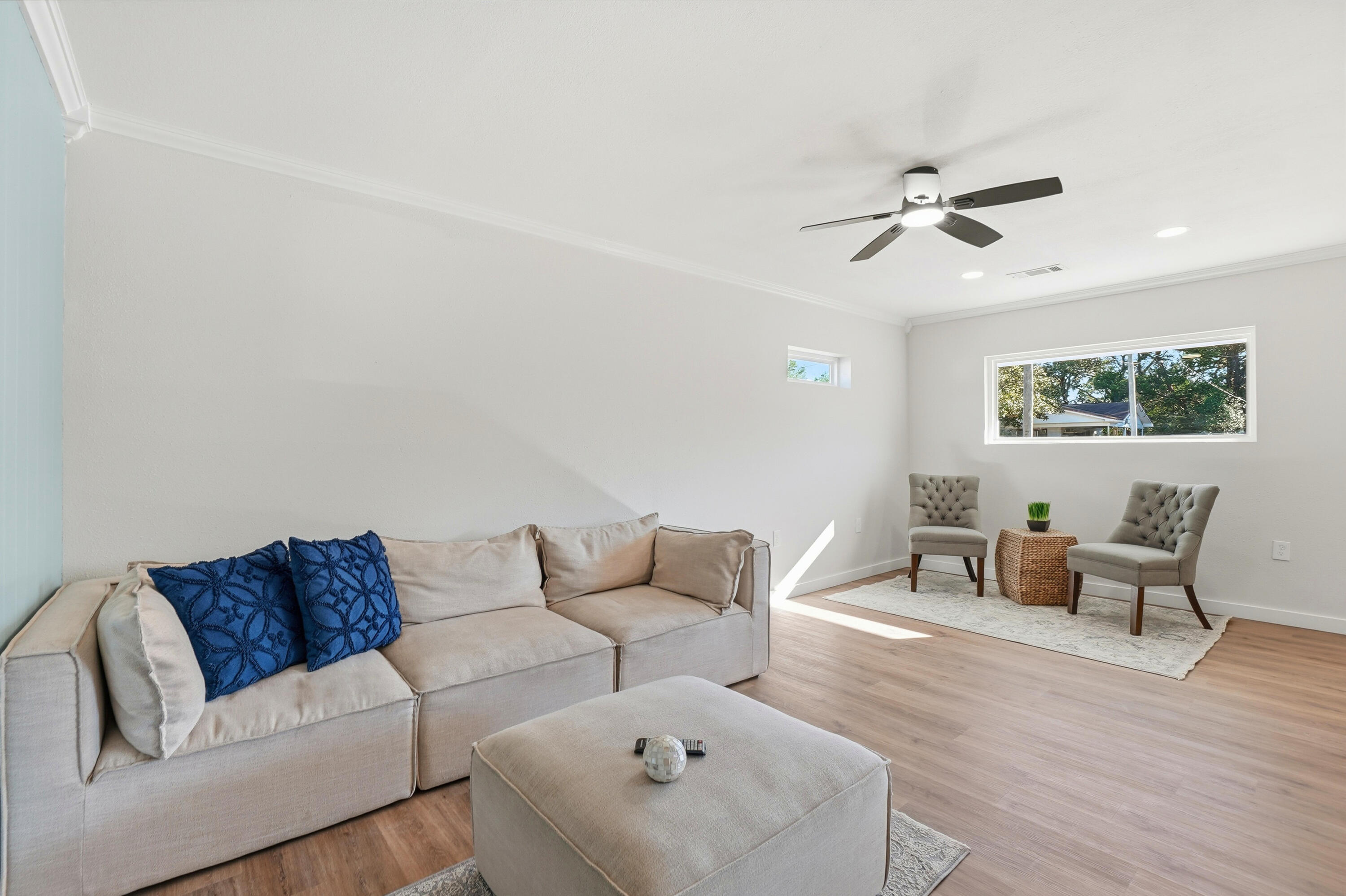 227 NW Katherine Place