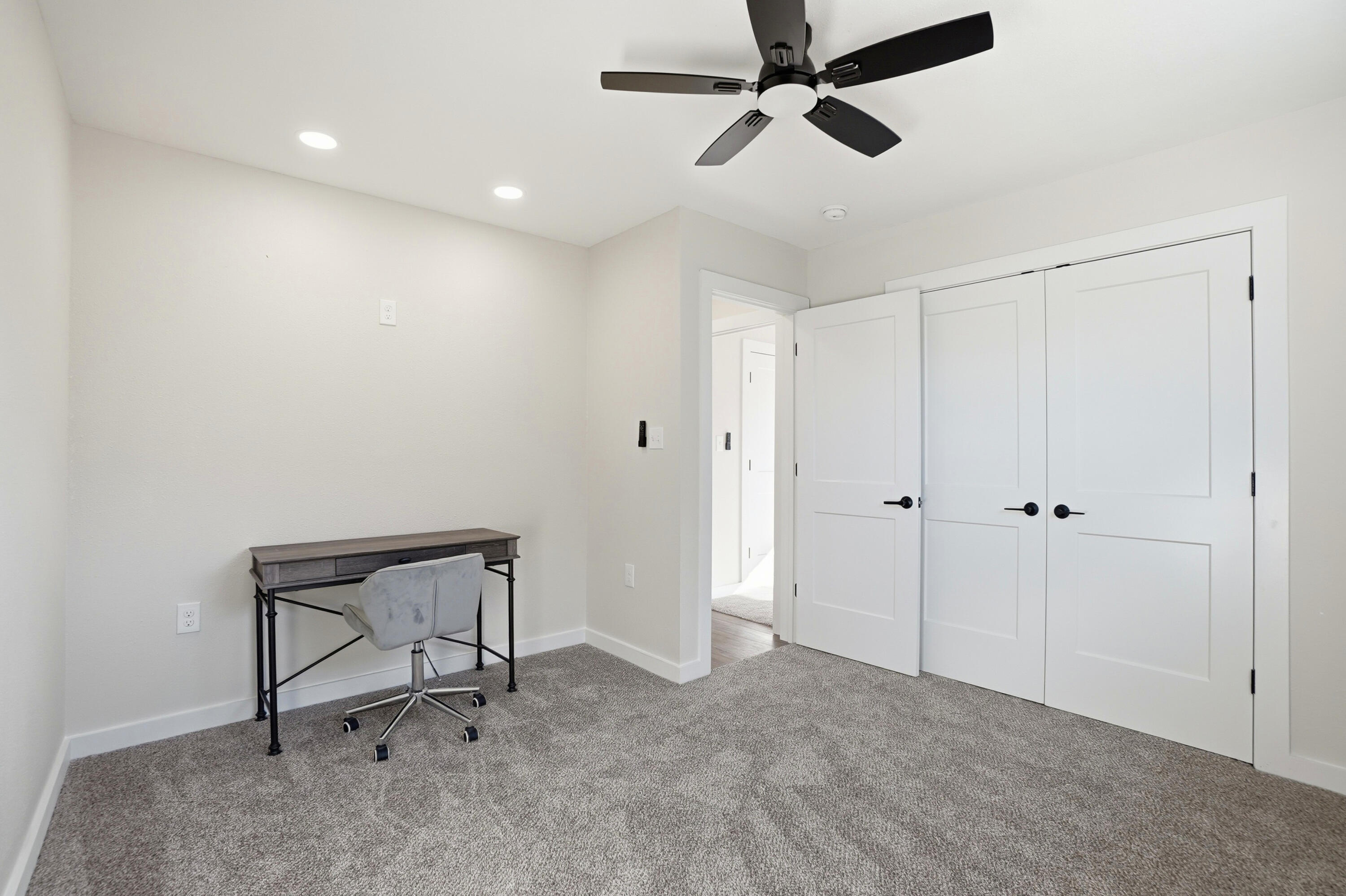 227 NW Katherine Place