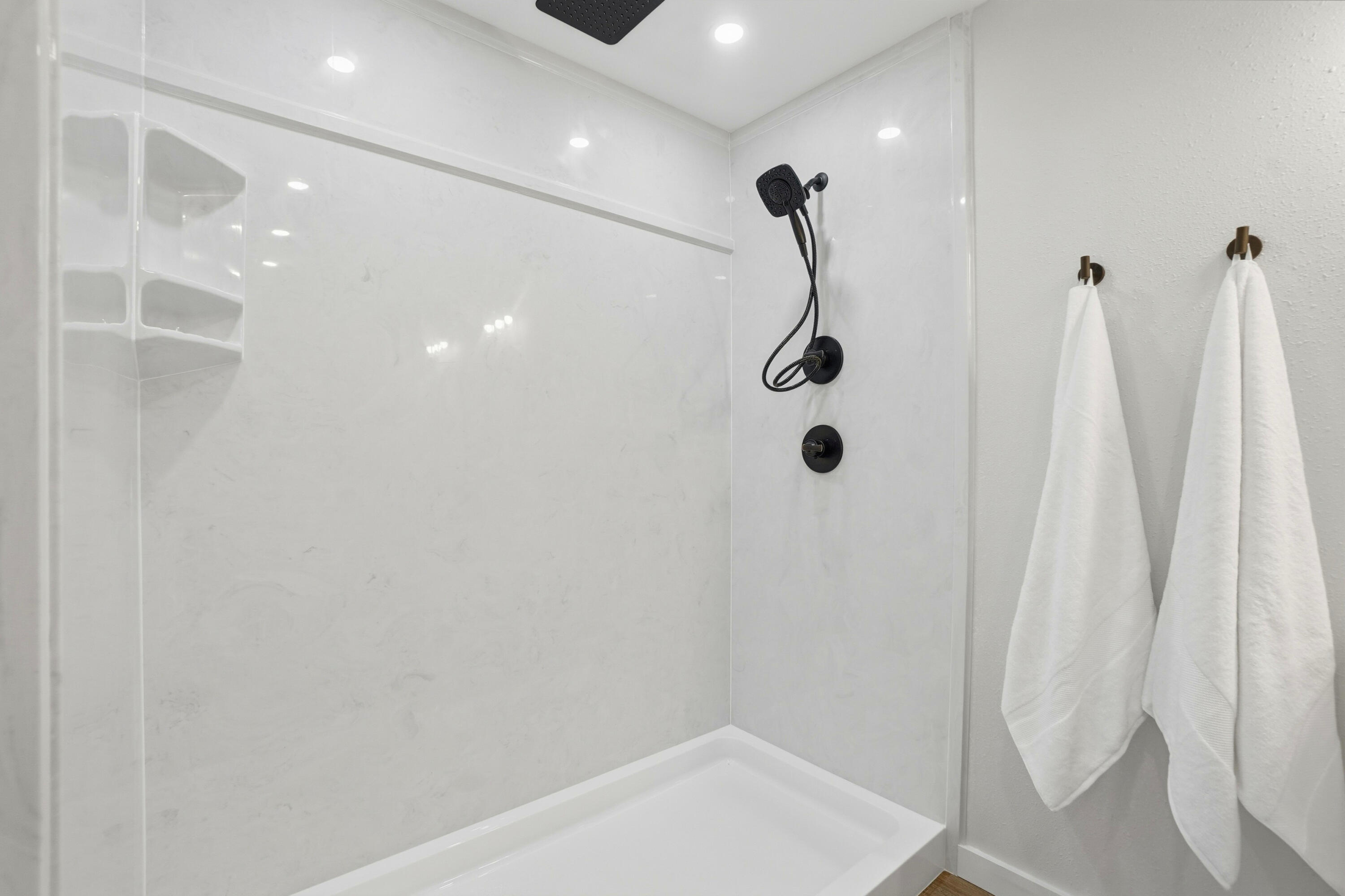 227 NW Katherine Place