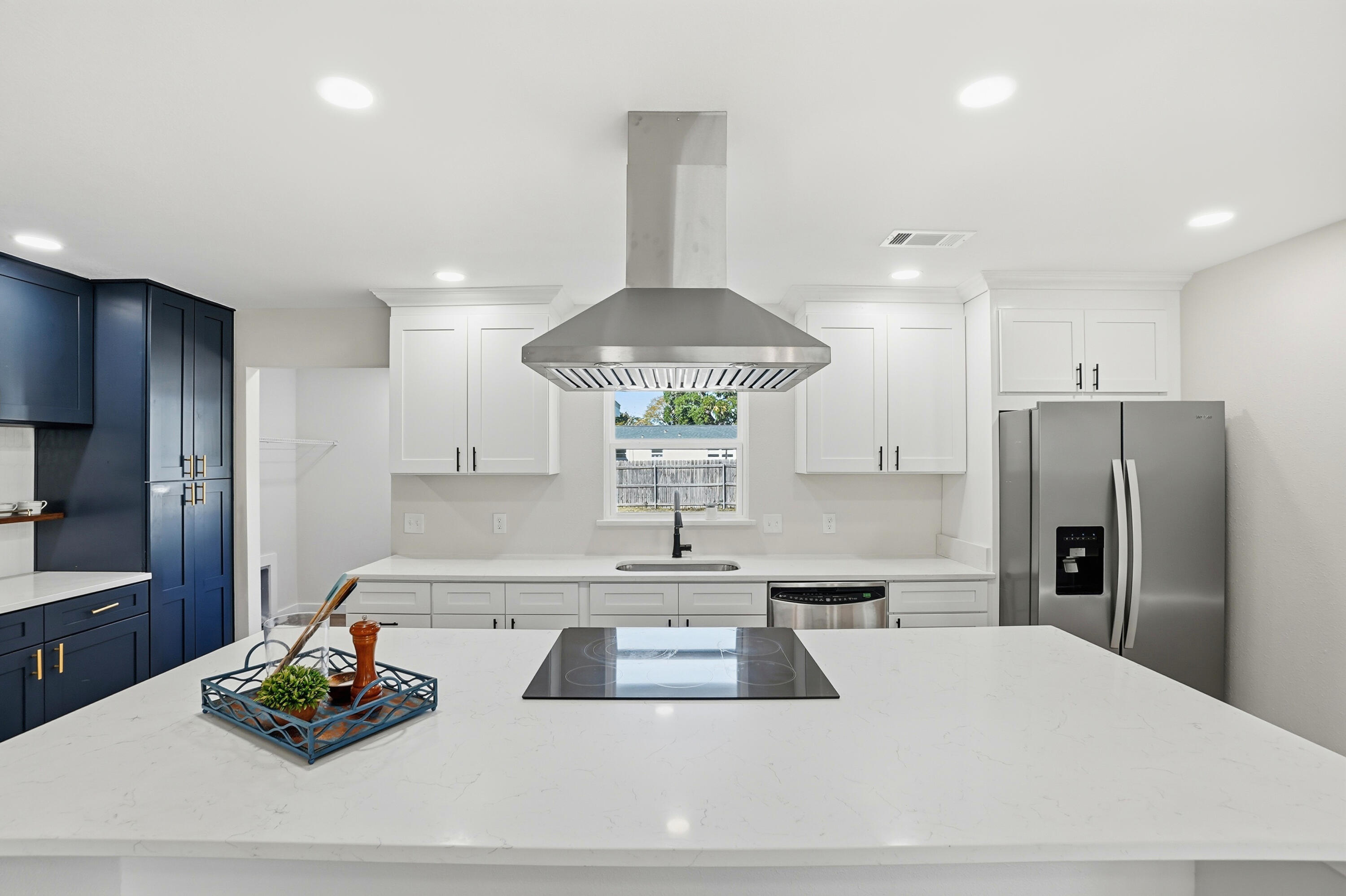 227 NW Katherine Place