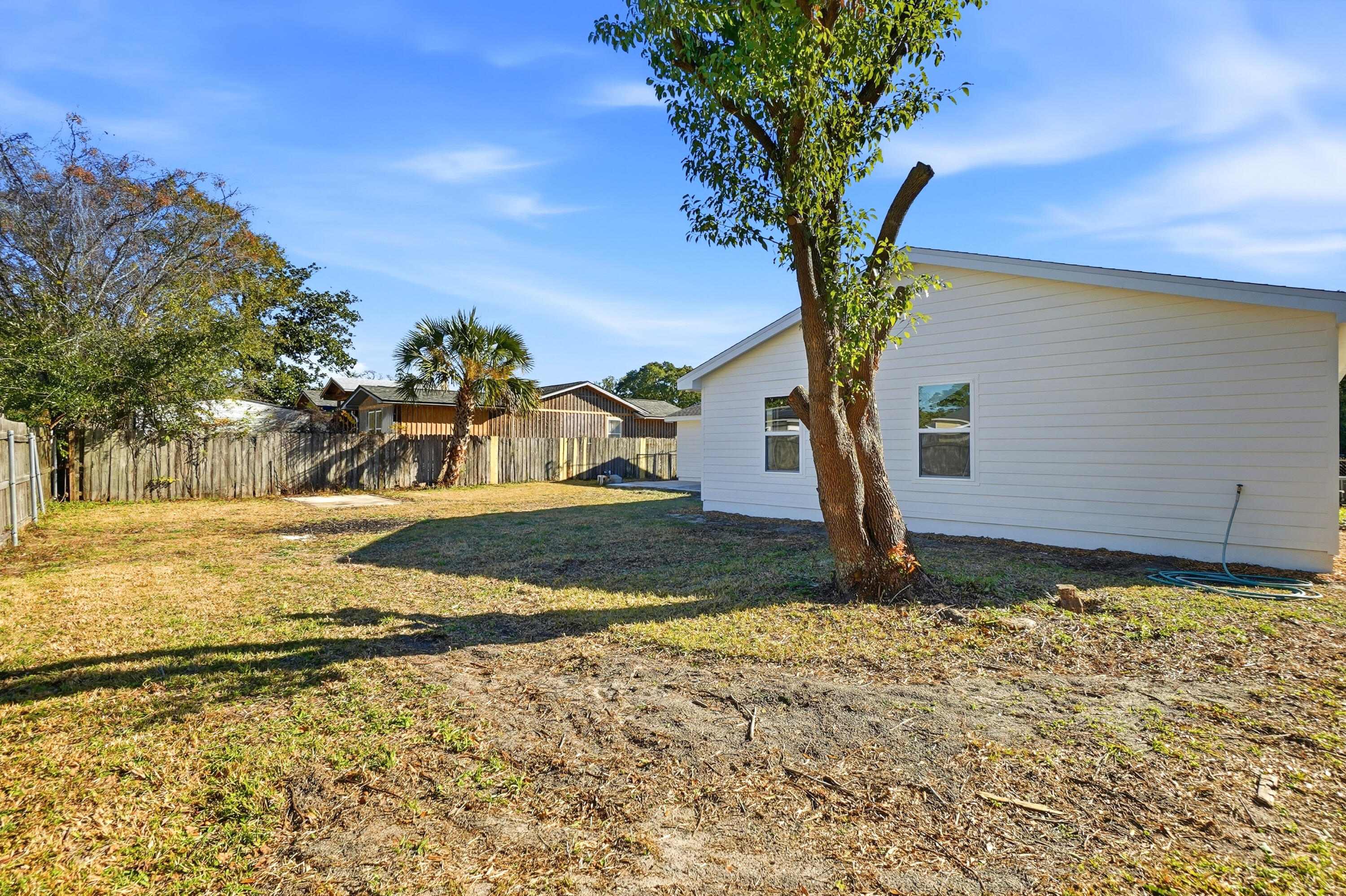 227 NW Katherine Place