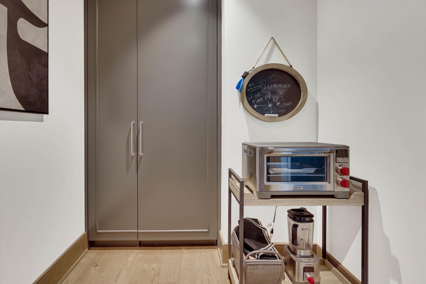 21 N May Street Unit: 501