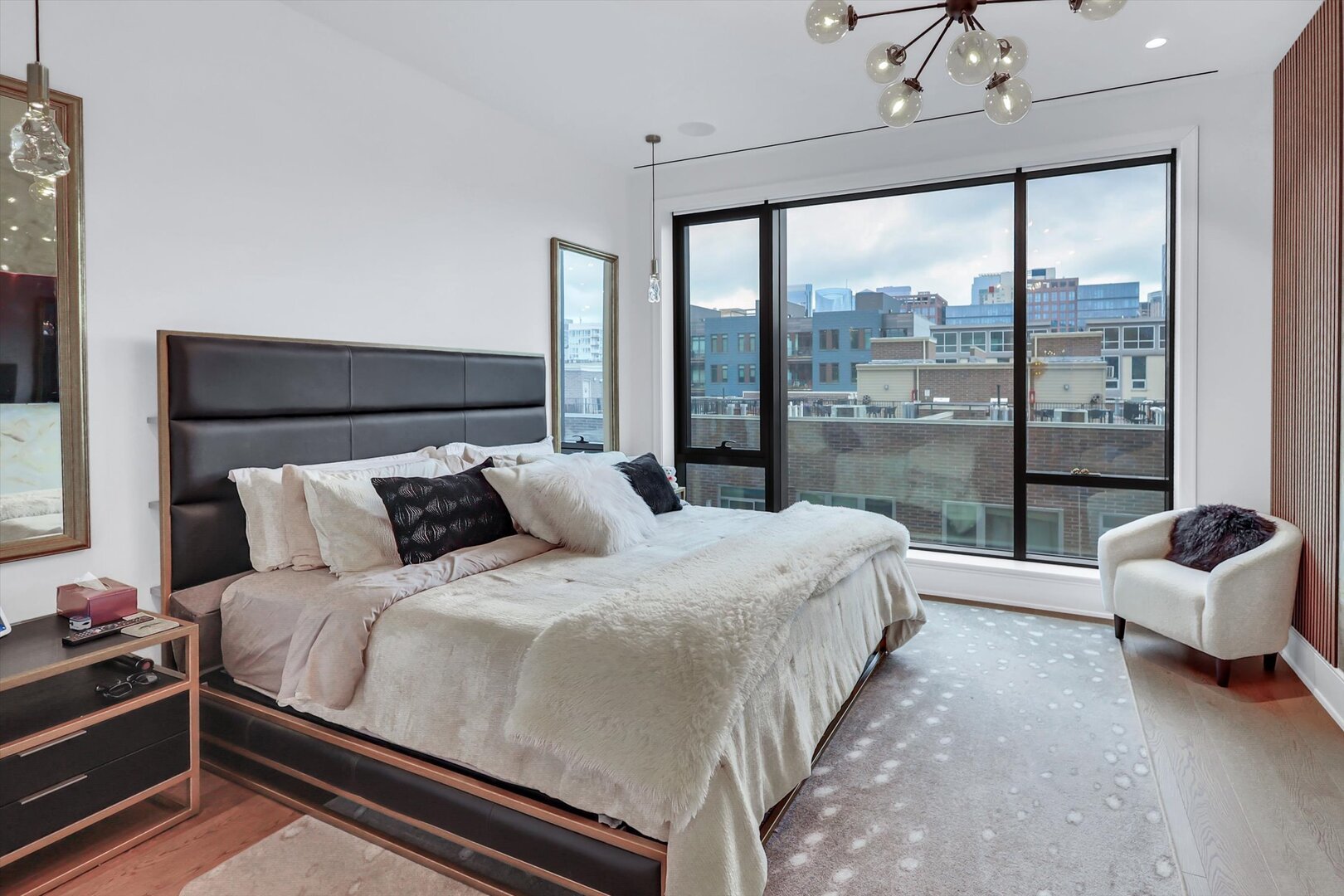 21 N May Street Unit: 501