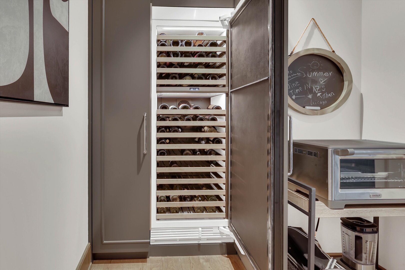 21 N May Street Unit: 501