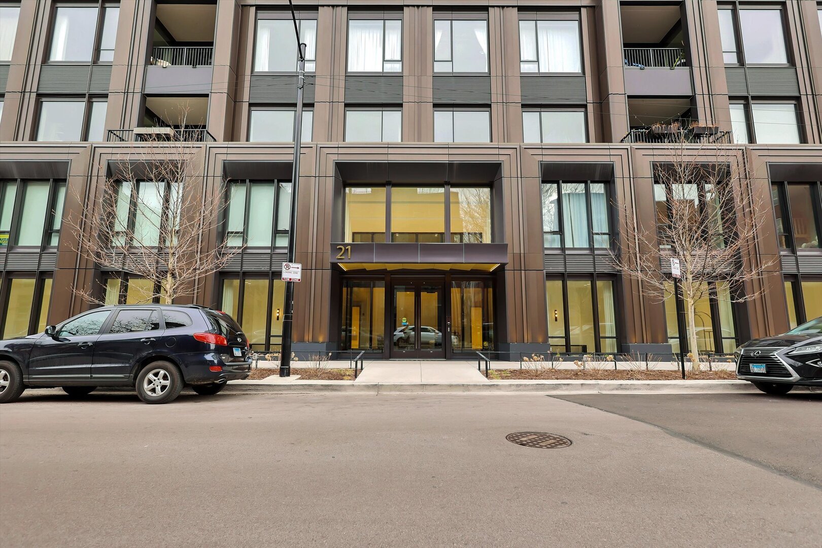 21 N May Street Unit: 501
