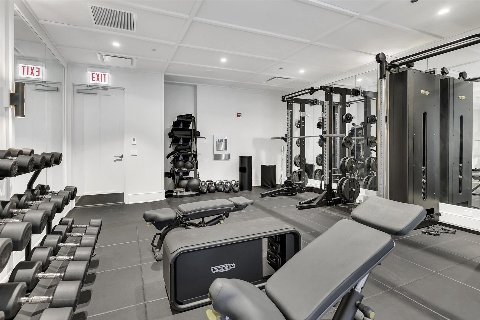 21 N May Street Unit: 501