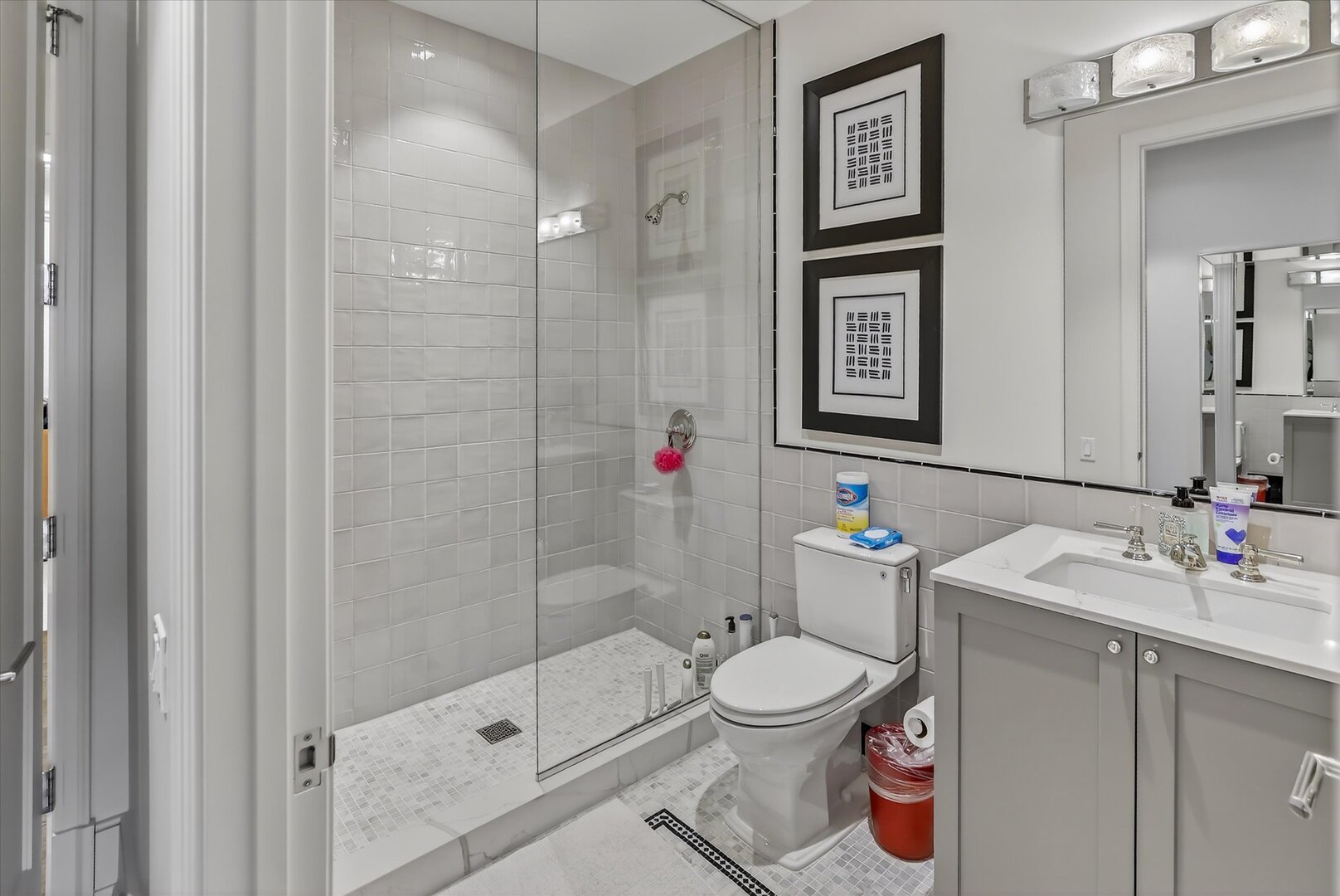 21 N May Street Unit: 501
