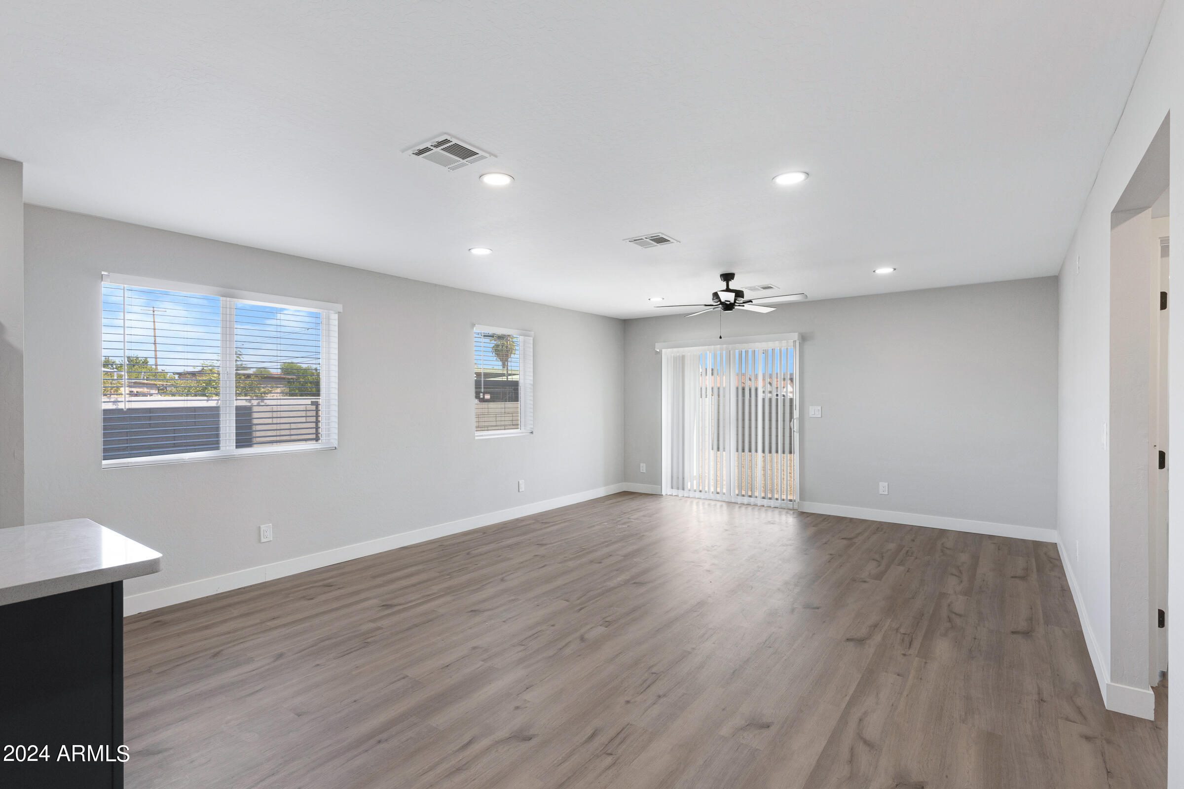 501 W MOHAVE Street