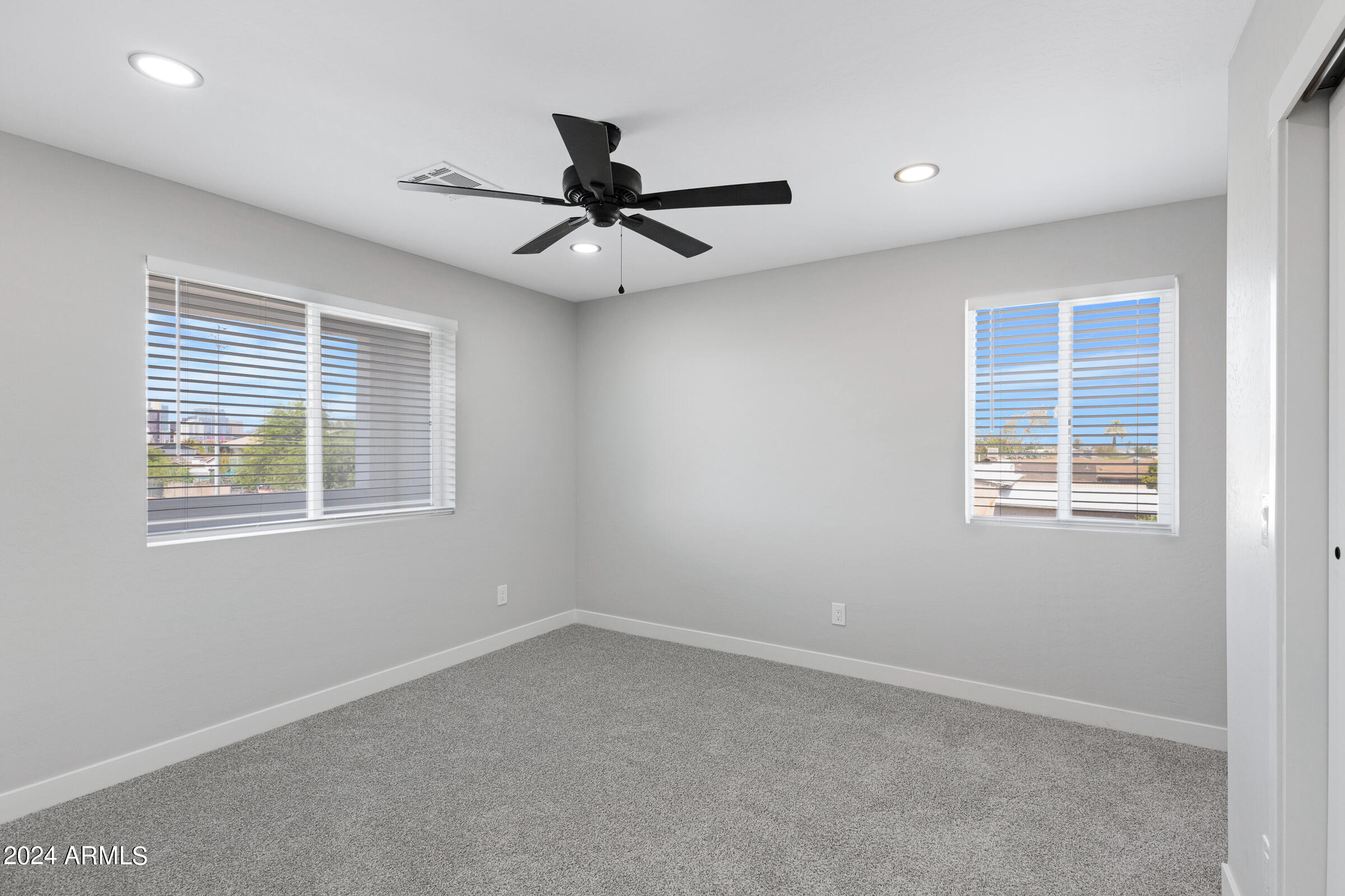 501 W MOHAVE Street