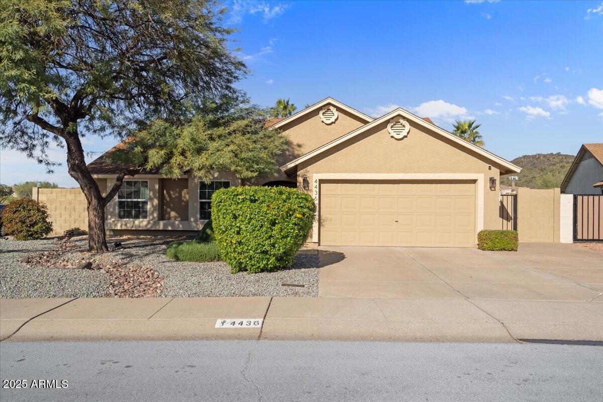 4436 W ESCUDA Drive