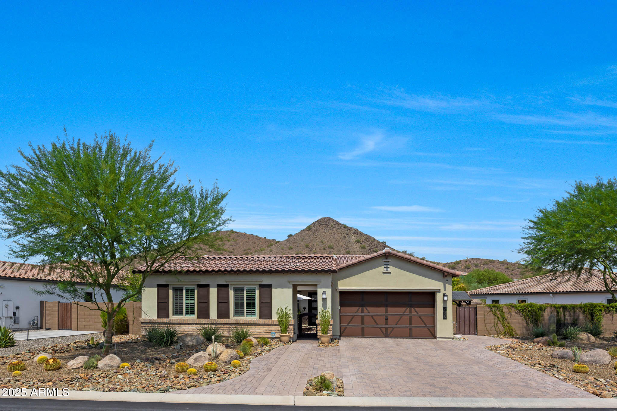 2028 E CHAMA Drive