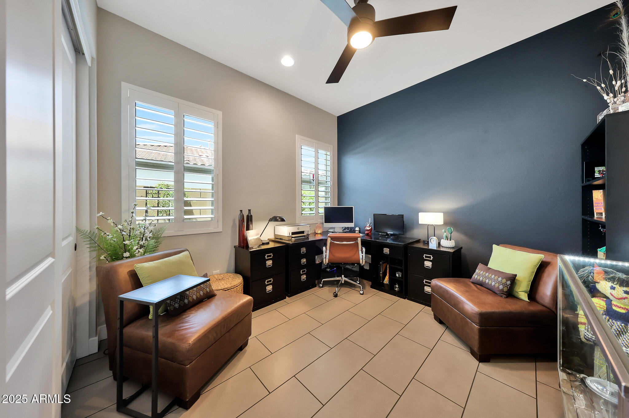 2028 E CHAMA Drive