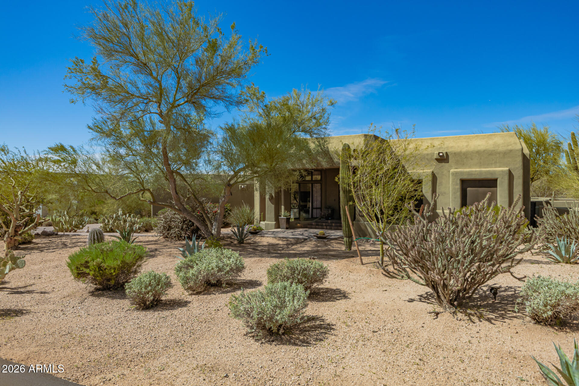 8118 E SADDLE HORN Road