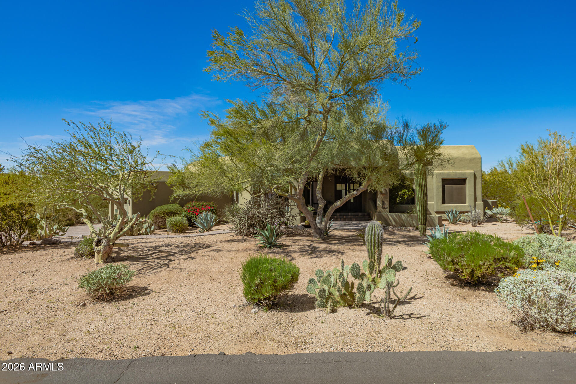 8118 E SADDLE HORN Road