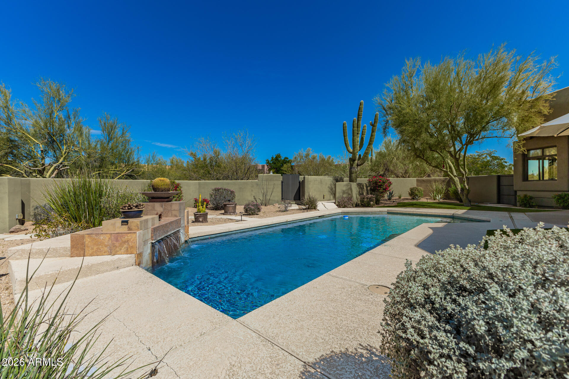 8118 E SADDLE HORN Road
