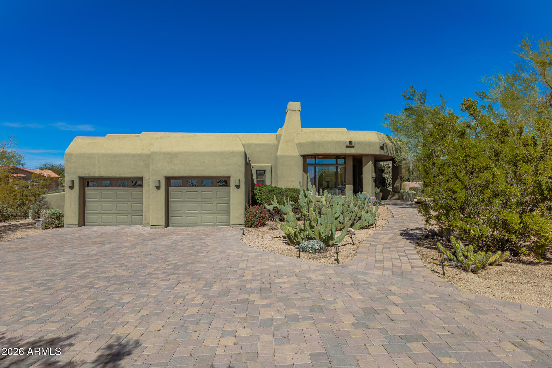 8118 E SADDLE HORN Road