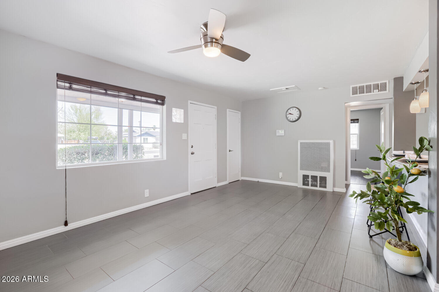 1809 W HEATHERBRAE Drive