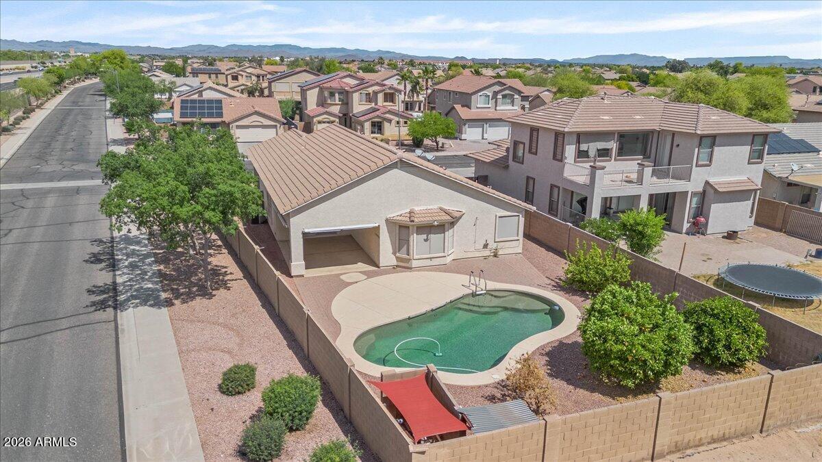 16679 W SAGUARO Lane