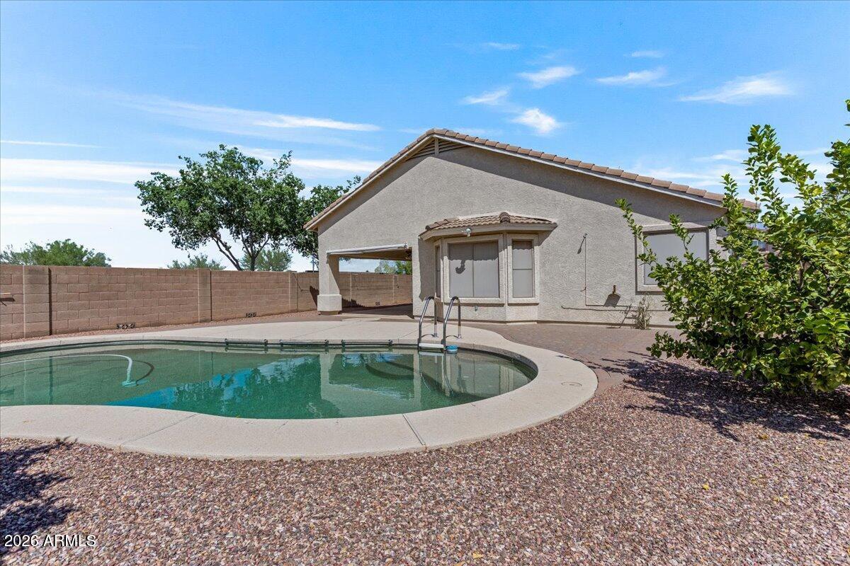 16679 W SAGUARO Lane