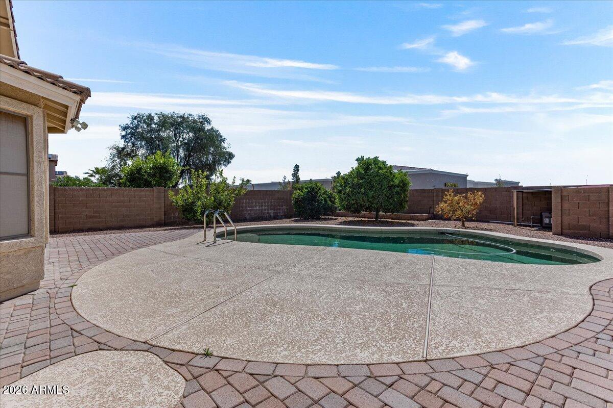 16679 W SAGUARO Lane