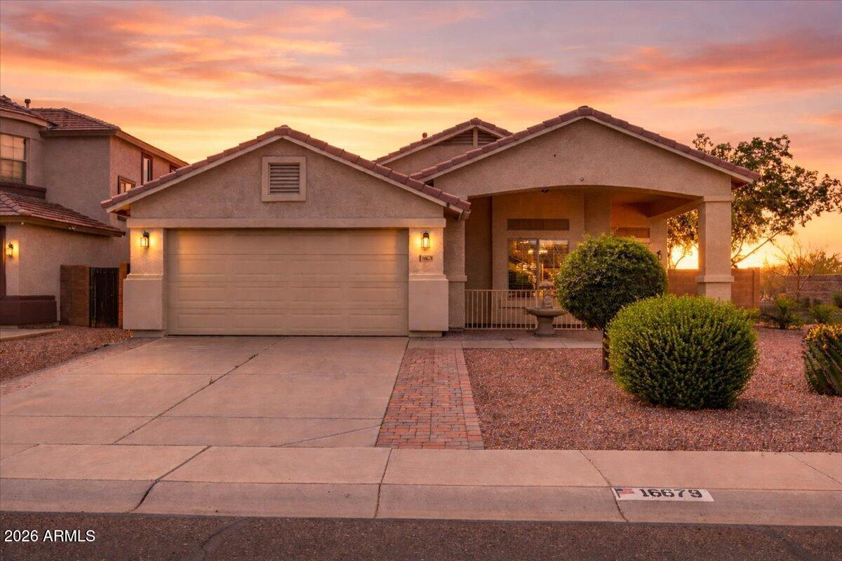 16679 W SAGUARO Lane