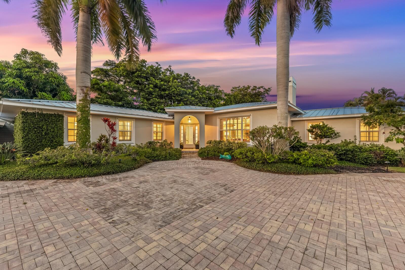 252 WATERWAYS AVE