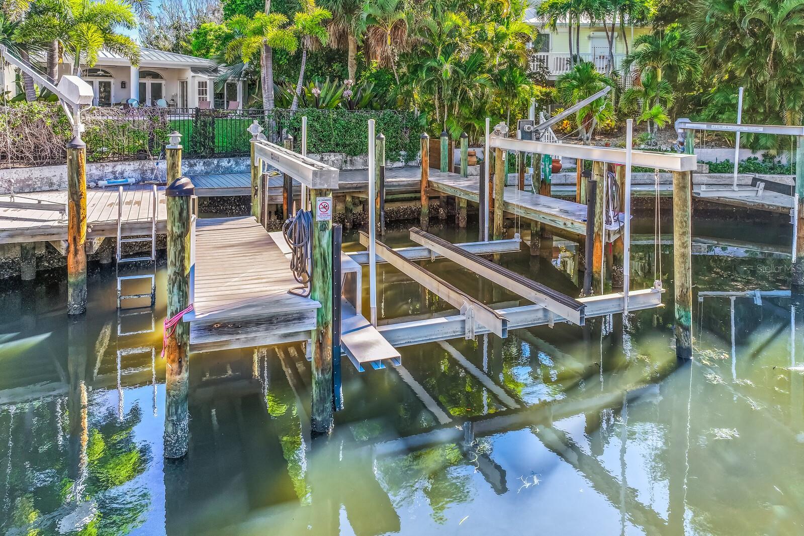 252 WATERWAYS AVE