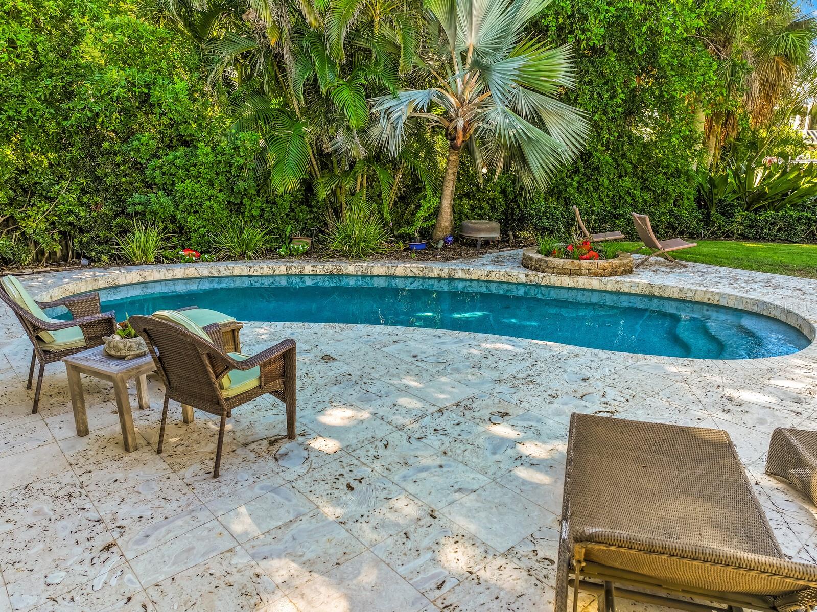 252 WATERWAYS AVE