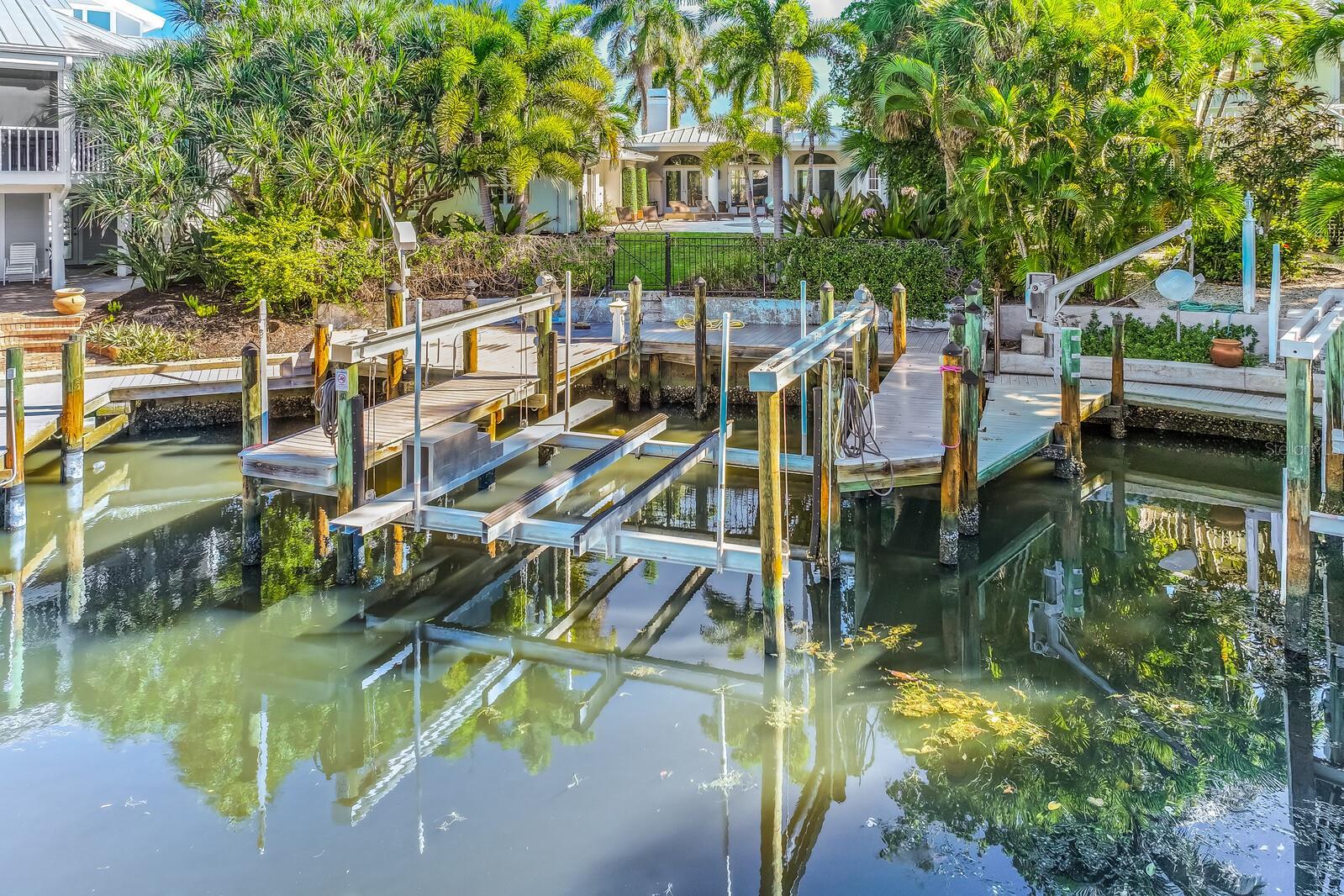 252 WATERWAYS AVE