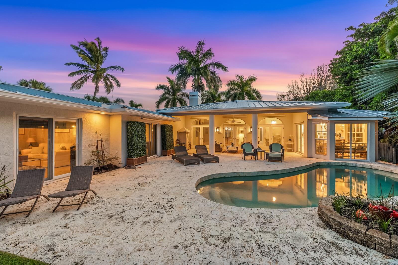 252 WATERWAYS AVE