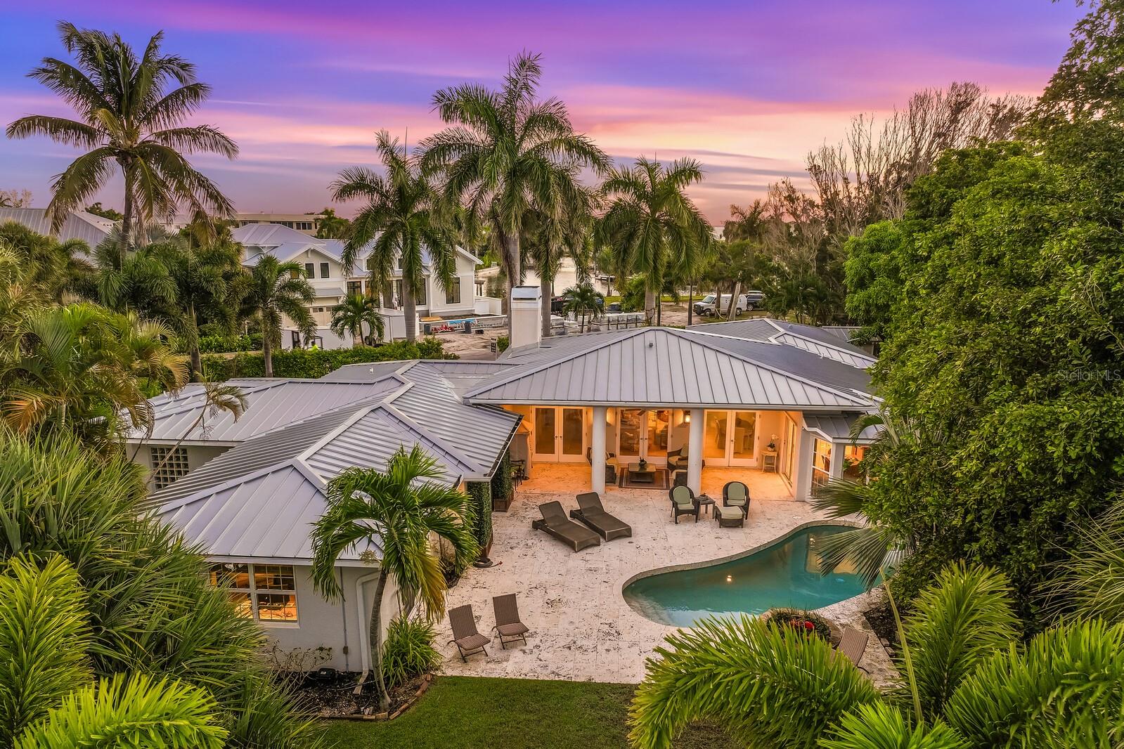 252 WATERWAYS AVE