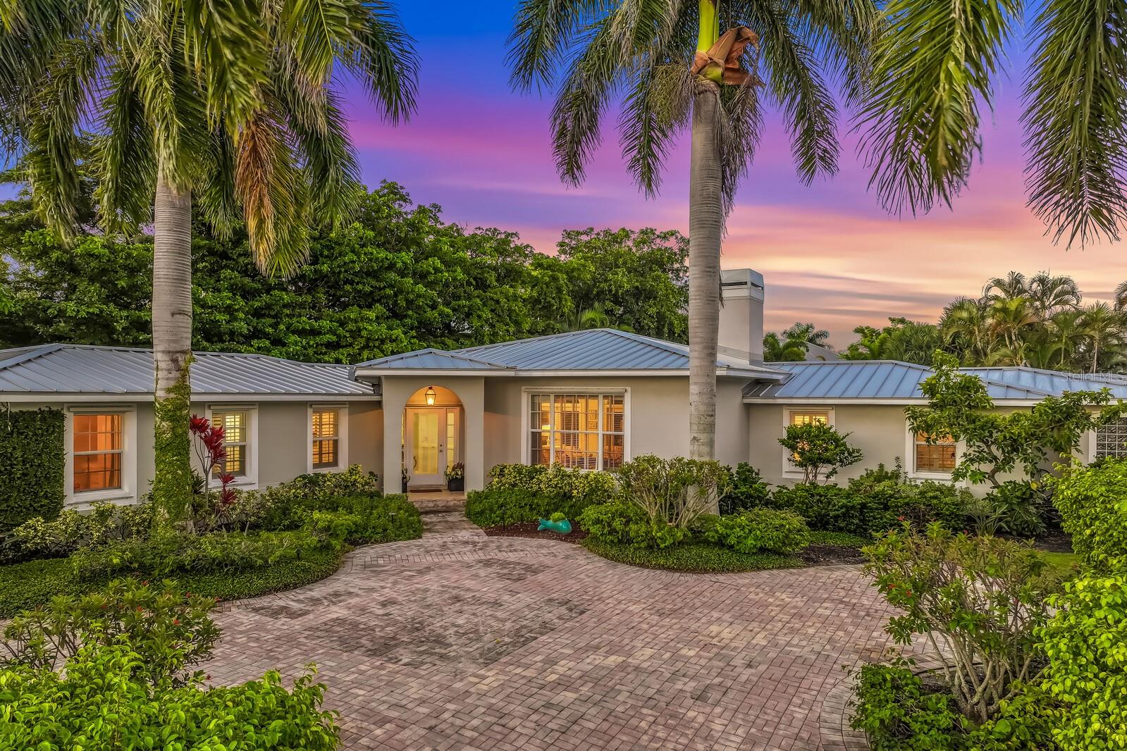 252 WATERWAYS AVE