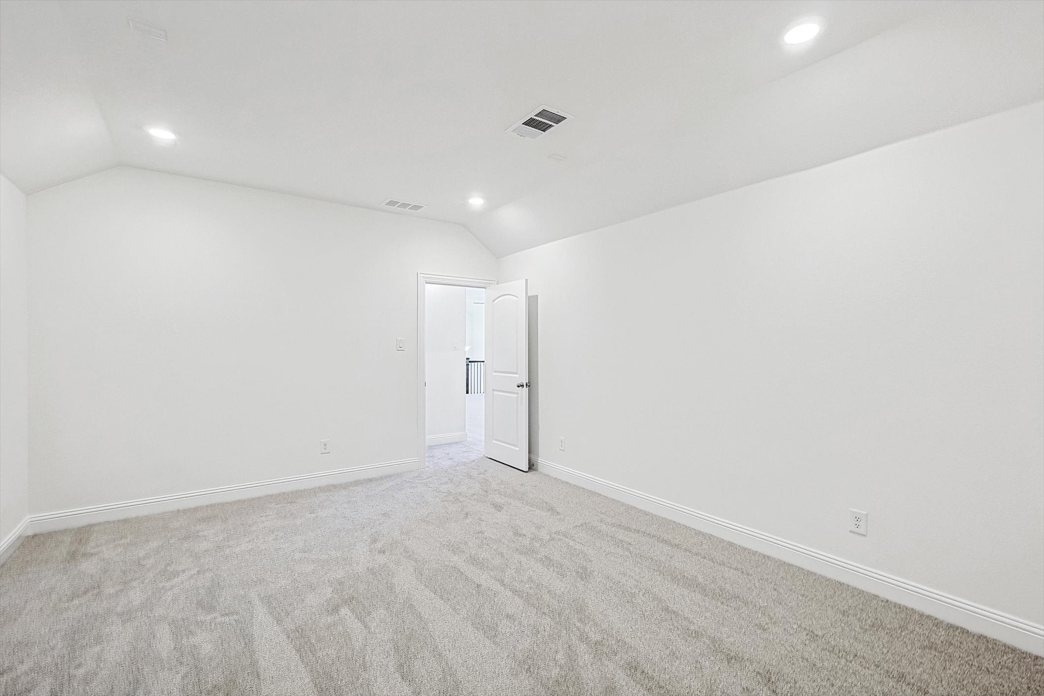 2704 Epping Way